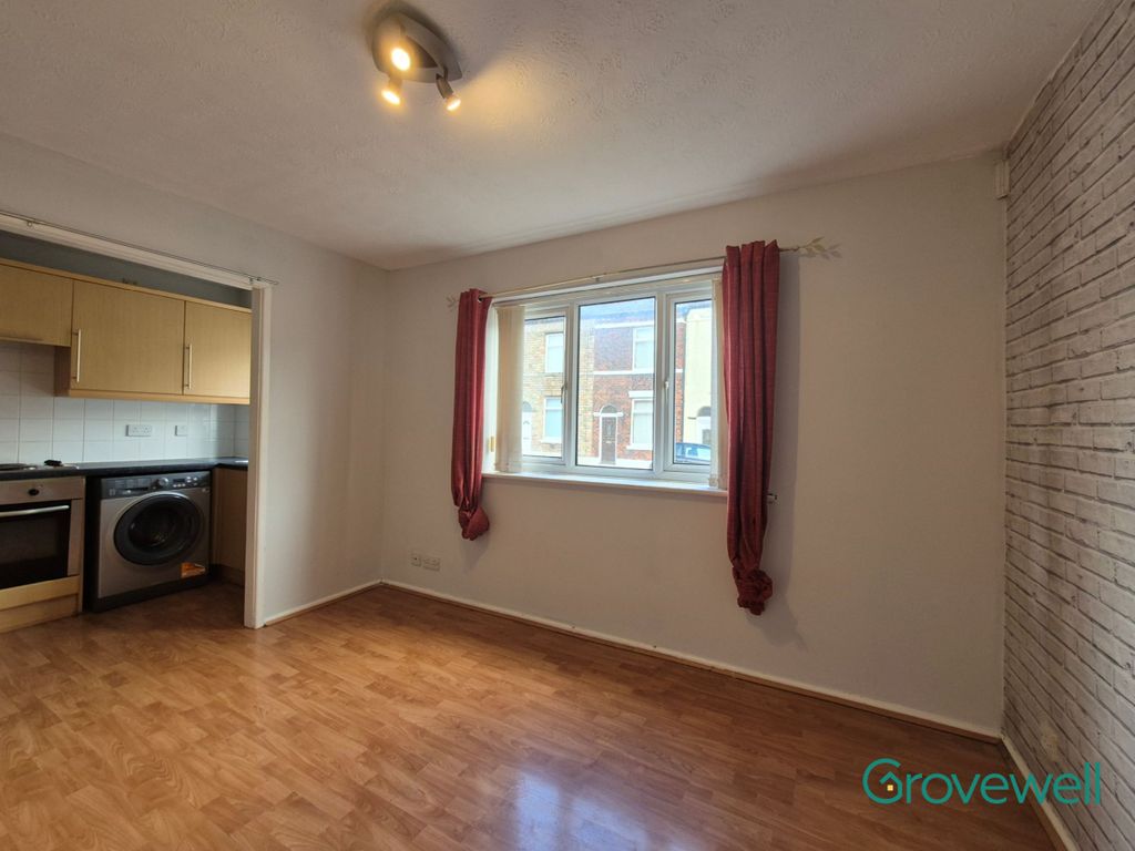 Property photo 3 of 12