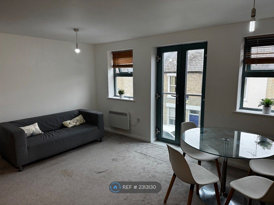 Property photo 3 of 13 Living Room