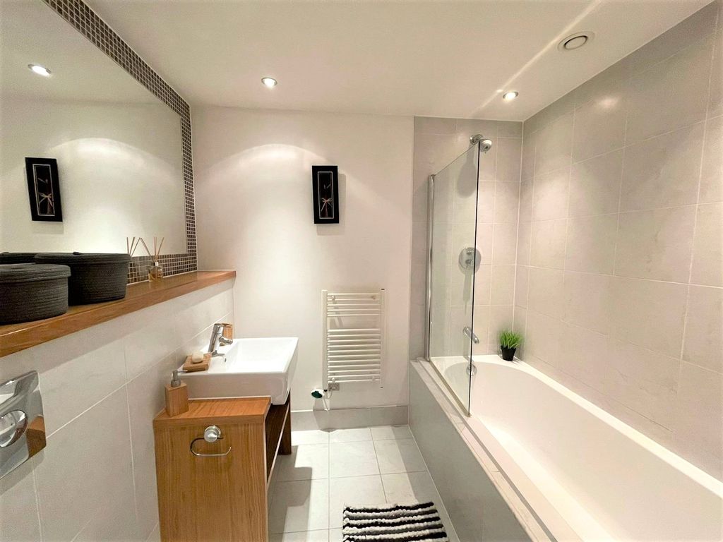 Property photo 1 of 8 Picture No. 01