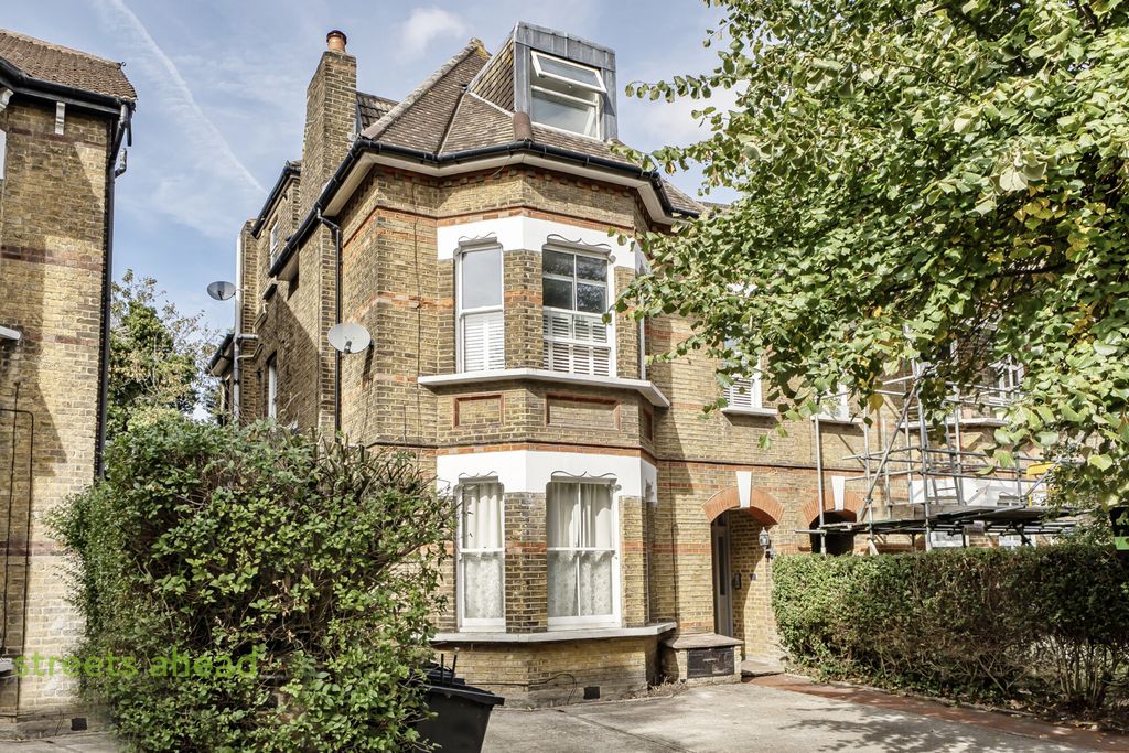 Property photo 1 of 15 0Fafa34d-88d6-408...