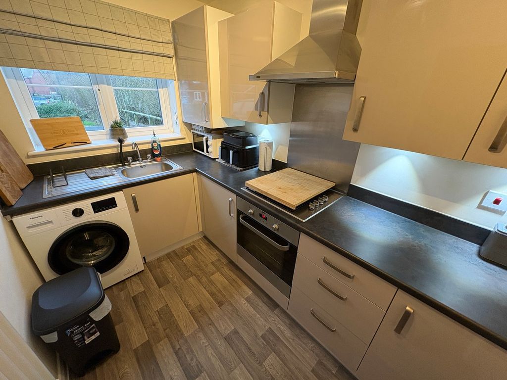 Property photo 3 of 9