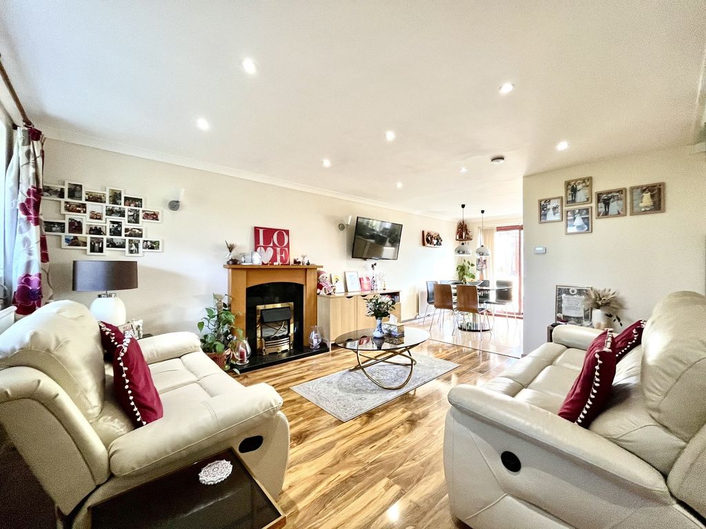 Property photo 2 of 13 Not Specified