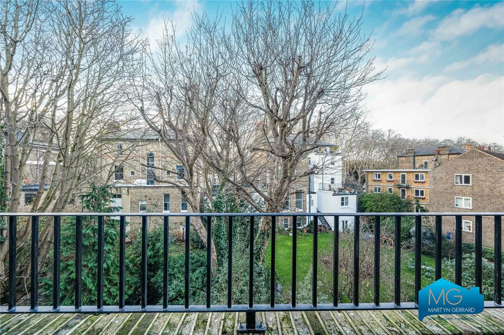 Property photo 3 of 35 Picture No. 38