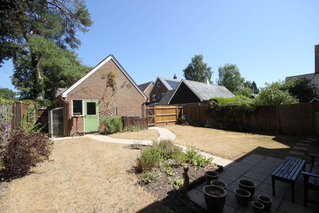 Property photo 2 of 12