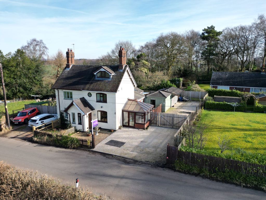 Property photo 1 of 33