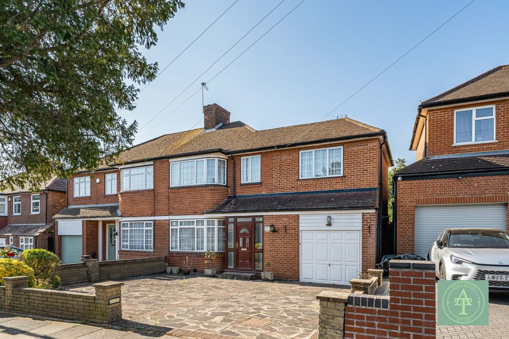 Property photo 1 of 27 4 Bedroom Semi Detached For Sale