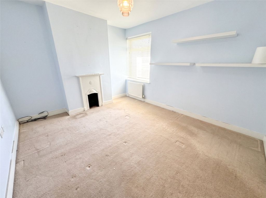 Property photo 3 of 17 Picture No. 11