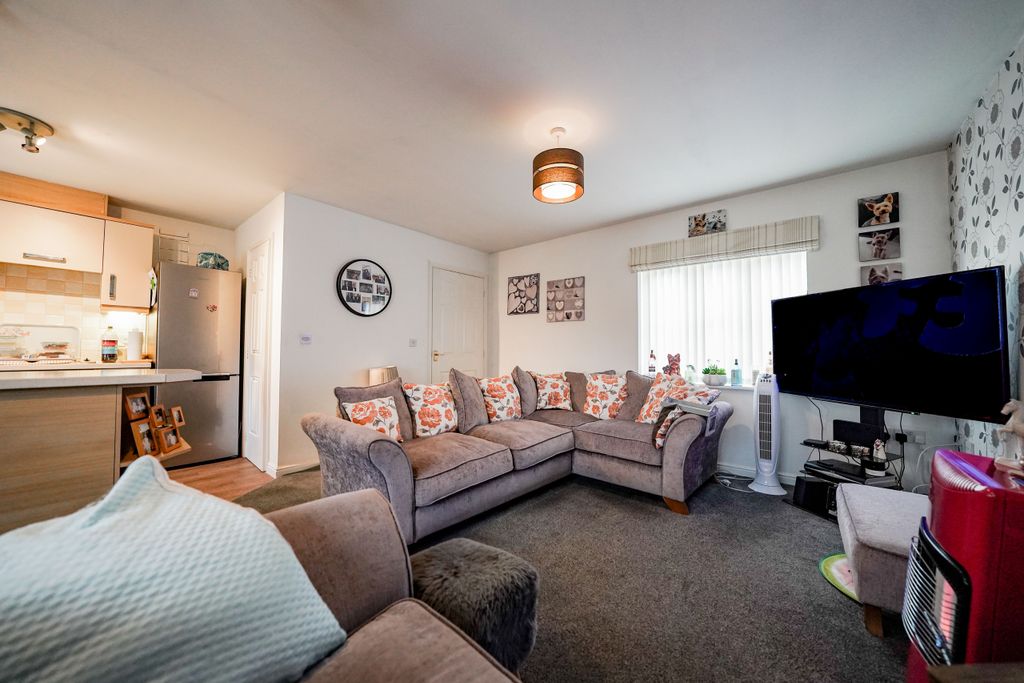 Property photo 3 of 13 Dsc09851