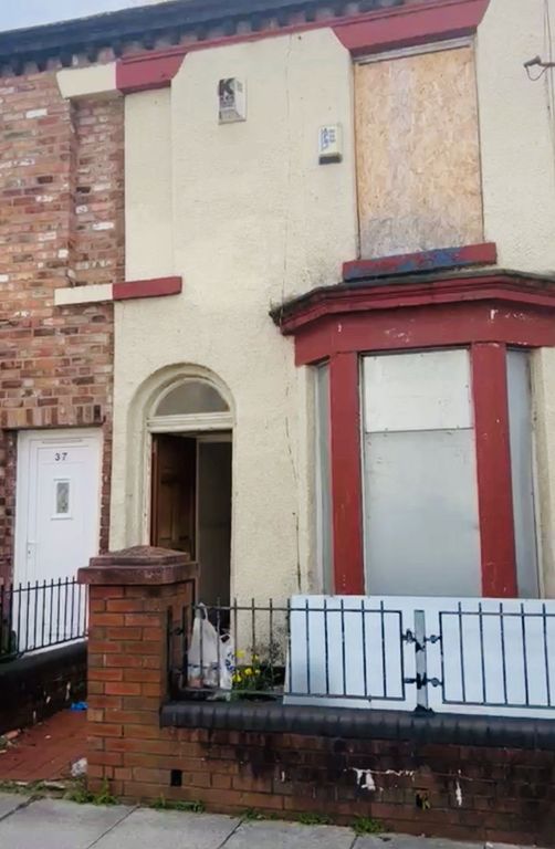 Property photo 1 of 8