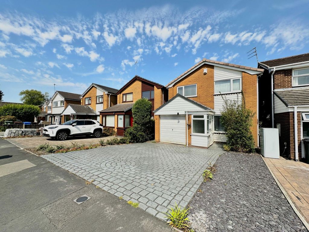 Property photo 1 of 18