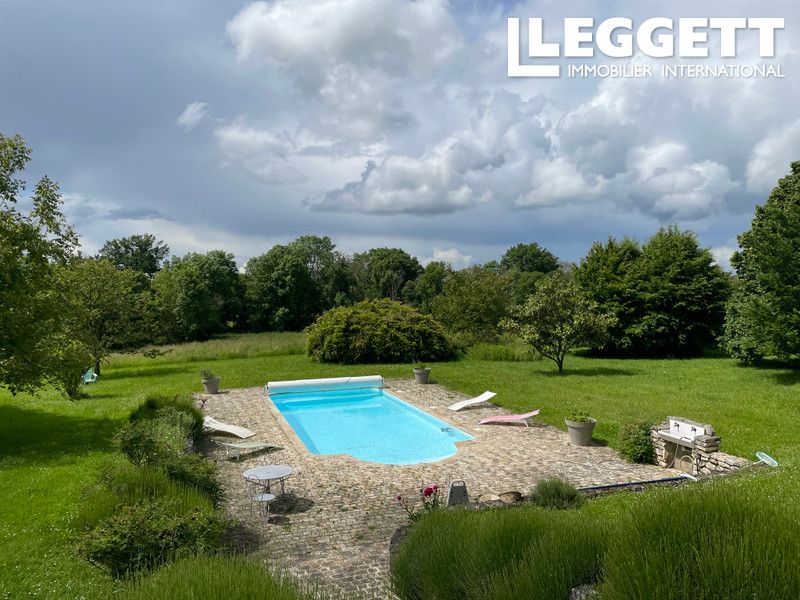 Property photo 3 of 10