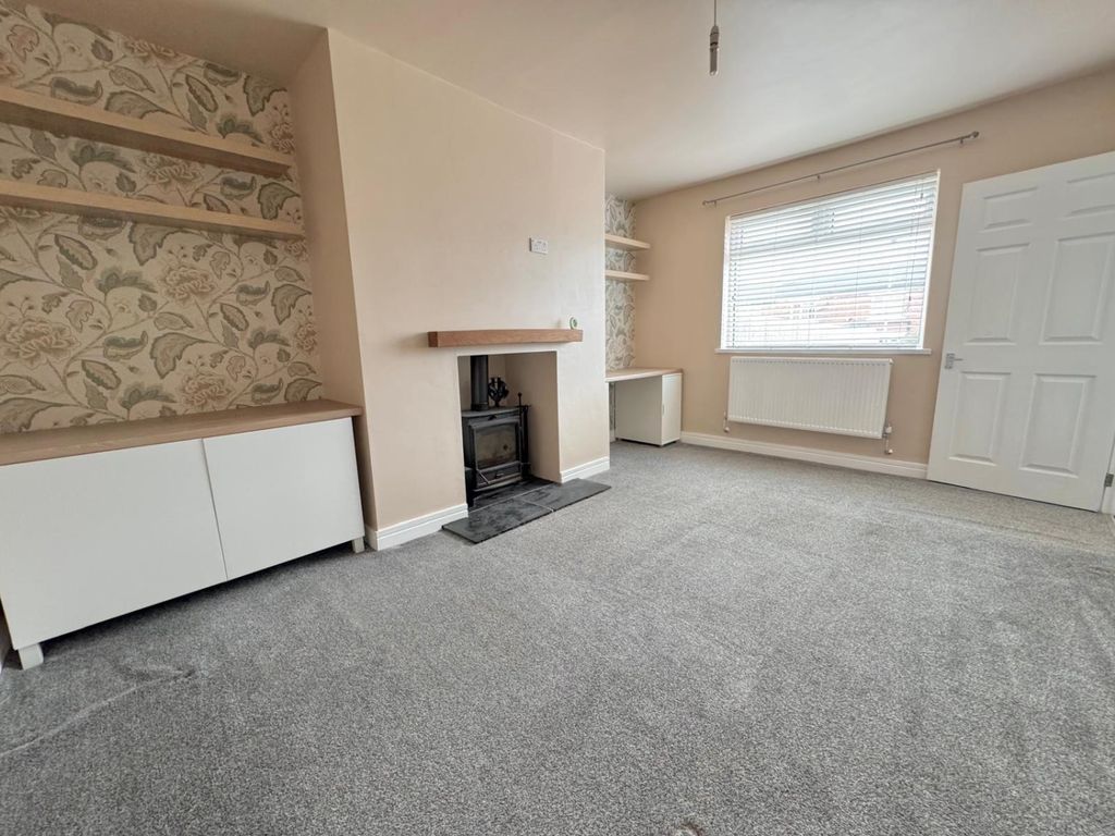 Property photo 3 of 11 A417Ca3B-90Ef-4Eba-9326-E78948Cdd21d