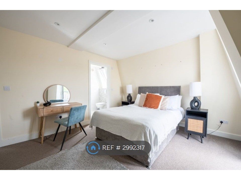 Property photo 1 of 25