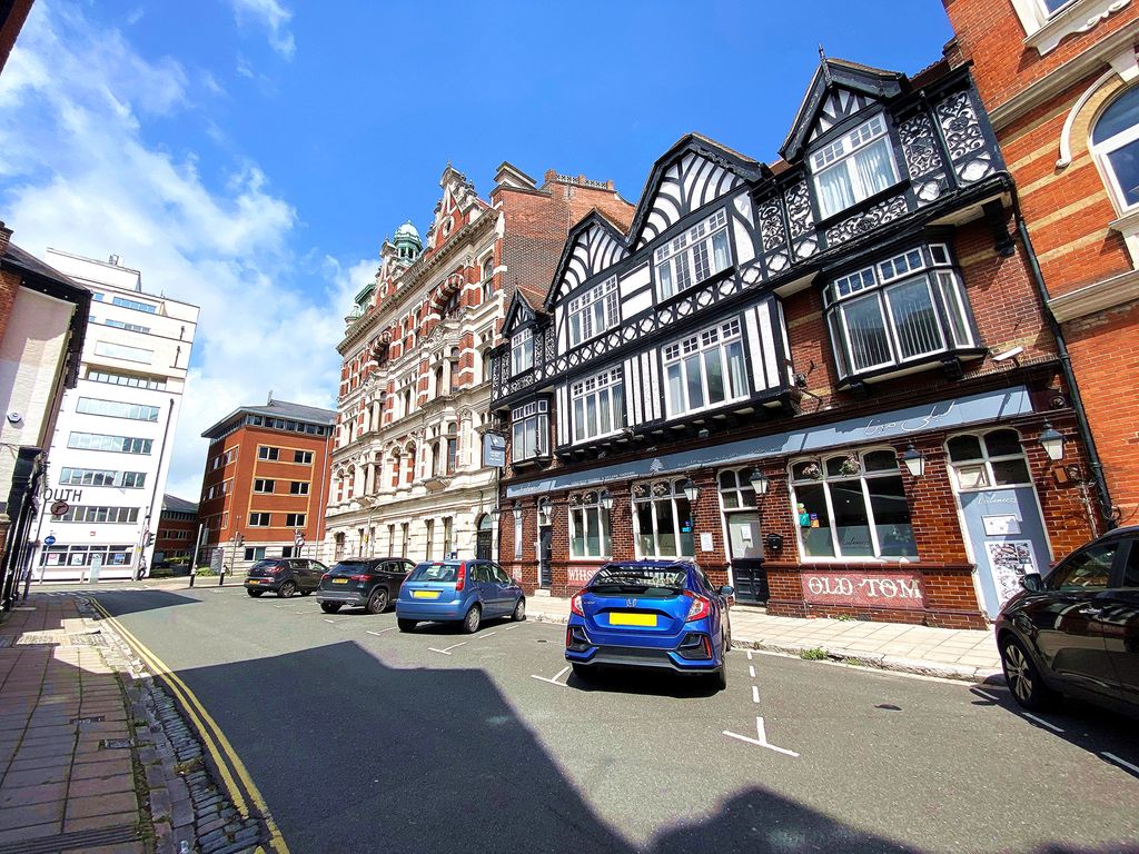 Property photo 1 of 5