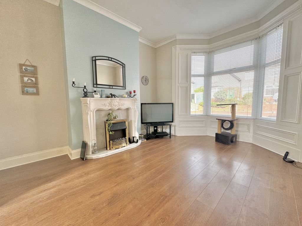 Property photo 3 of 12 Img_9697