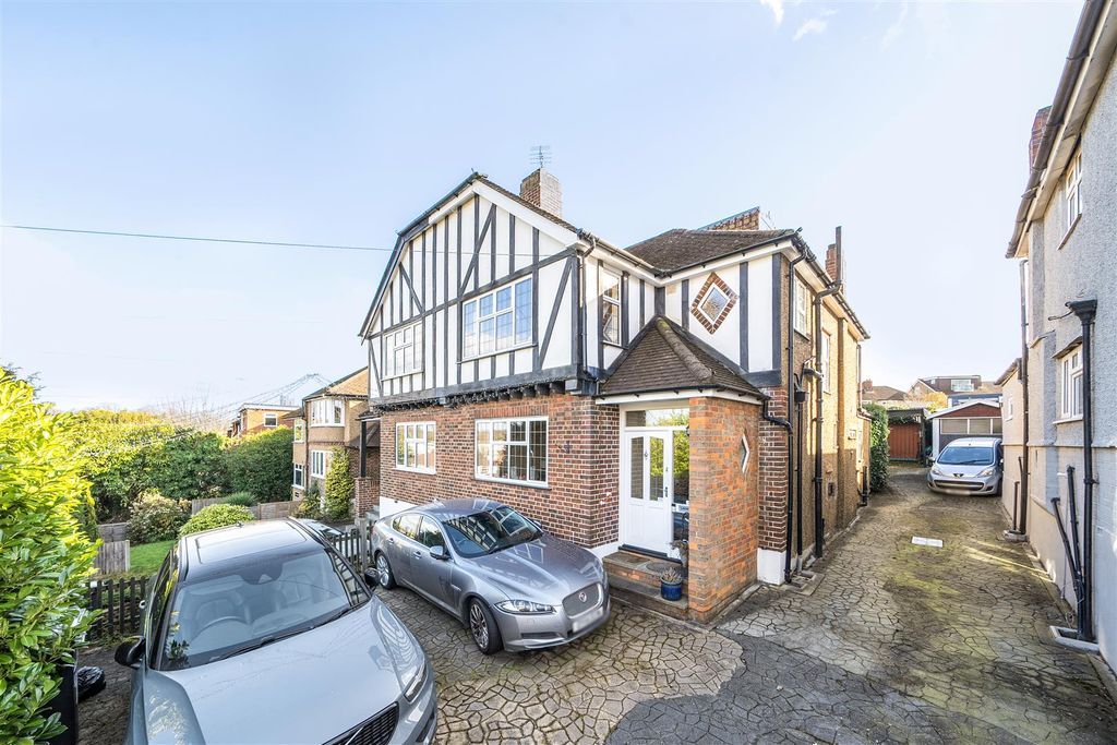 Property photo 1 of 12 Baldwins Lane - Front 1.Jpg