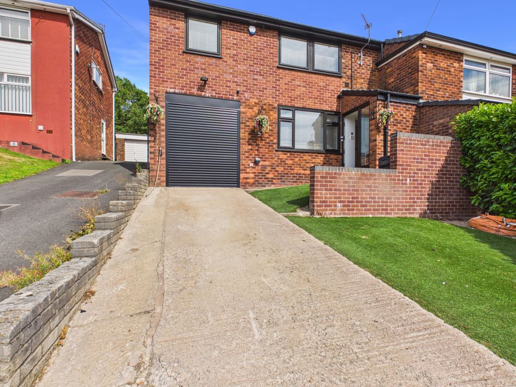 Property photo 1 of 45 Cam03729G0-Pr0396-Still001