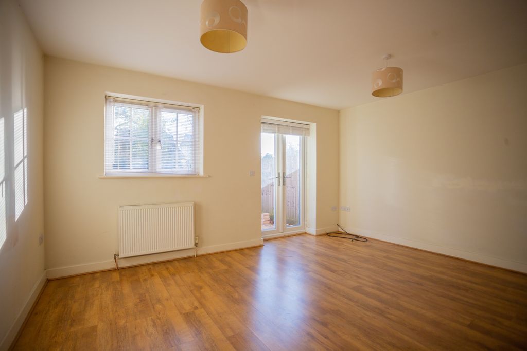Property photo 2 of 12 Picture No. 09