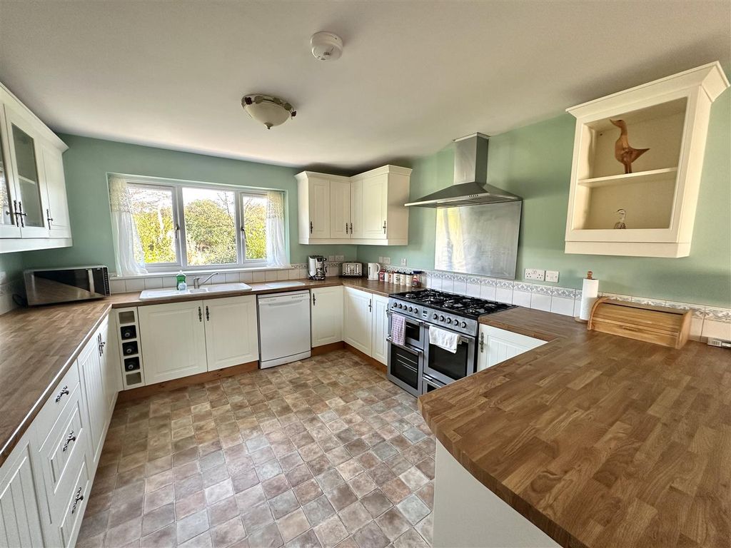 Property photo 3 of 35 20251017_121250320_Ios.Jpg