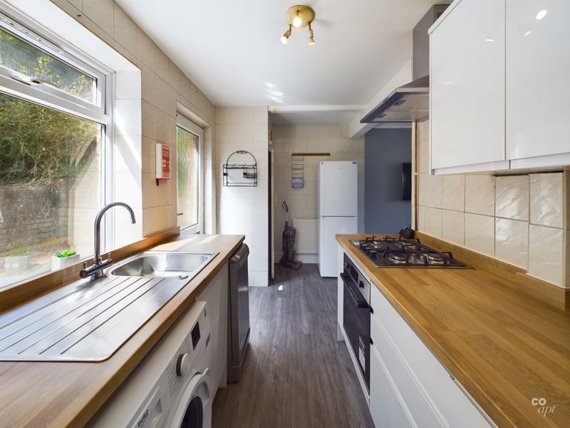 Property photo 2 of 14 Photo 18