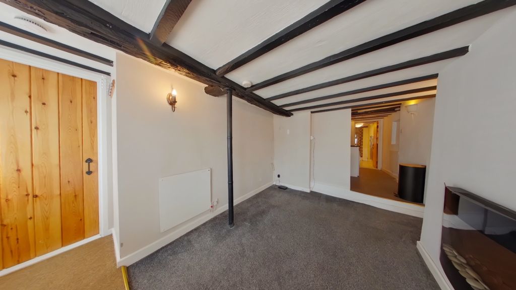 Property photo 1 of 9 Living Room