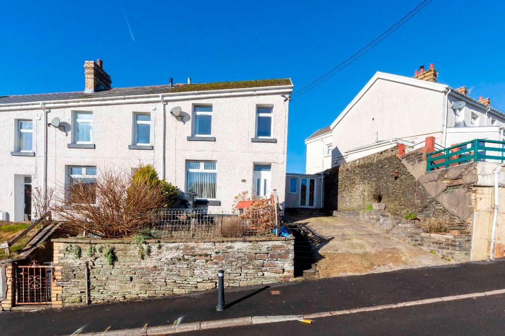 Property photo 1 of 26