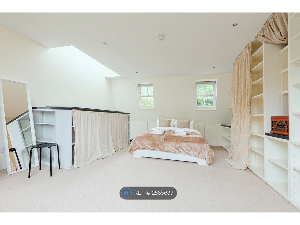 Property photo 1 of 35