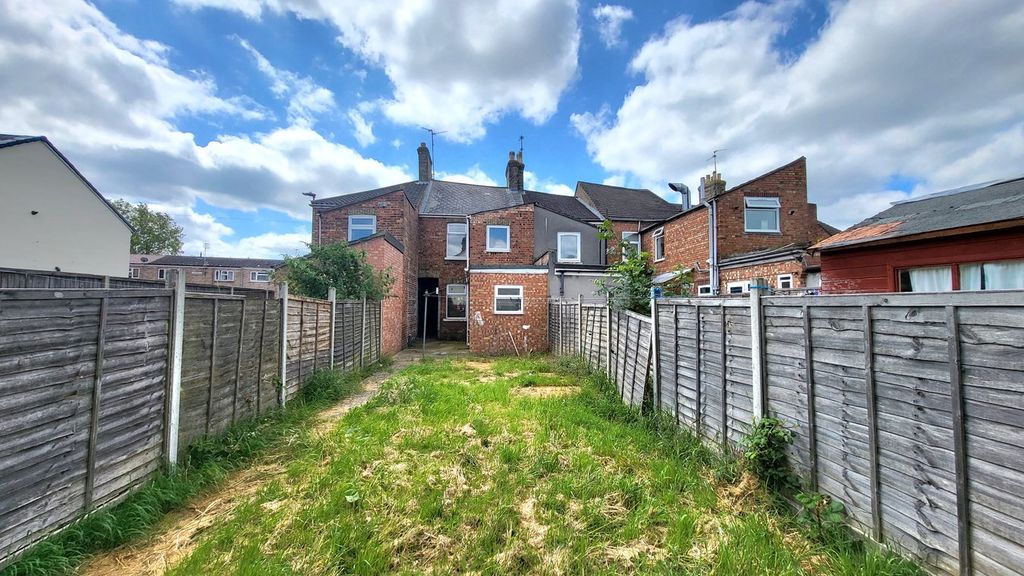 Property photo 2 of 15