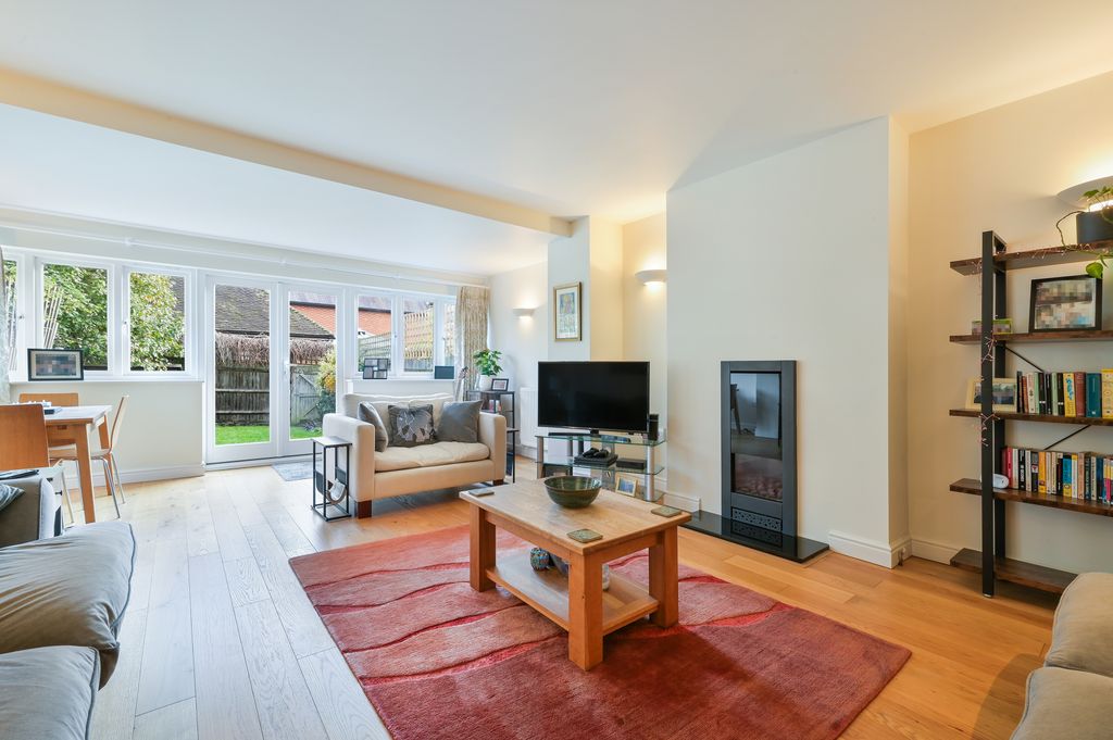 Property photo 3 of 22