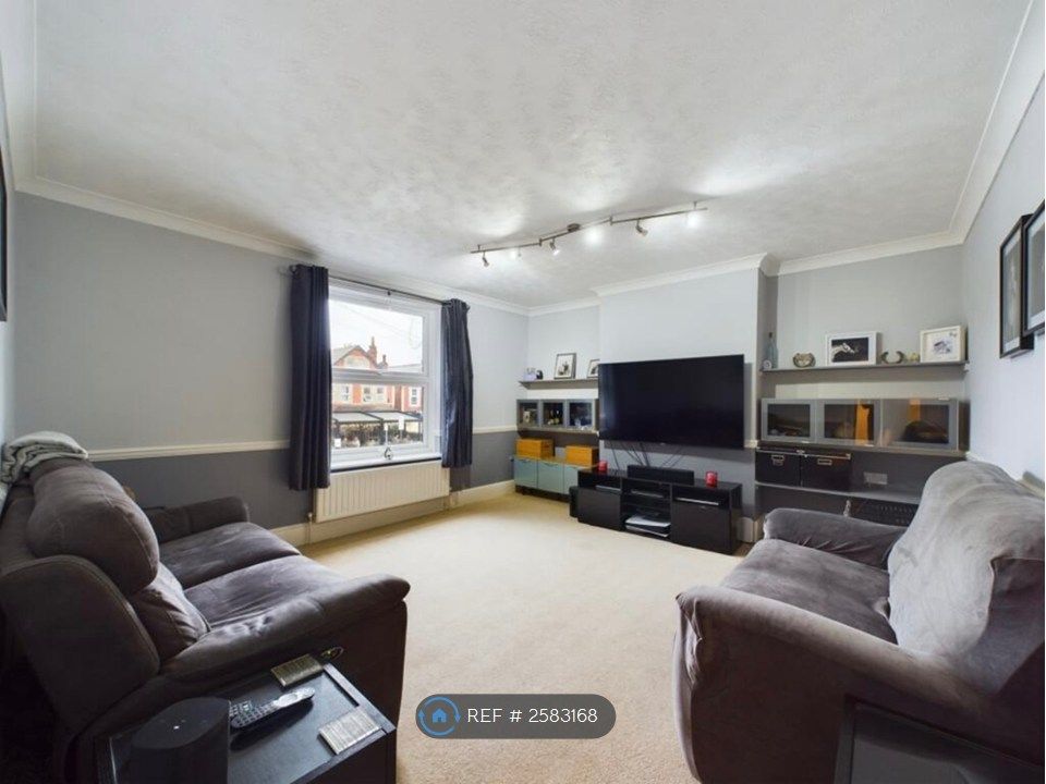 Property photo 3 of 8