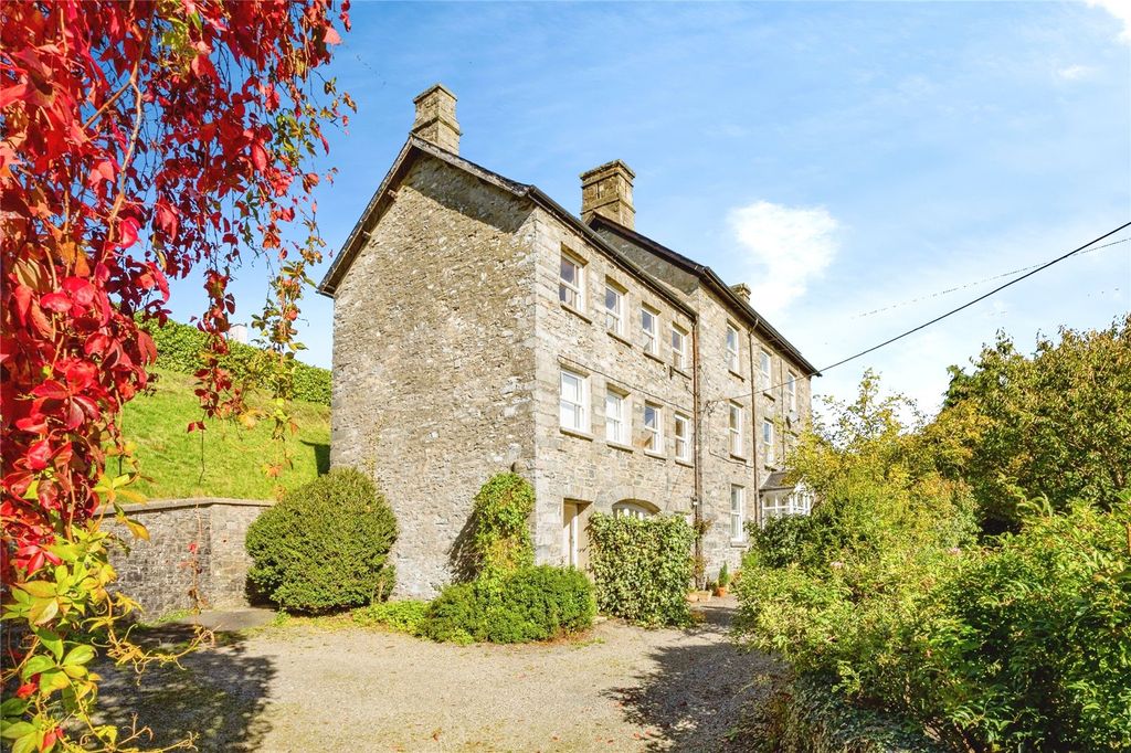 Property photo 1 of 31 Picture No. 20