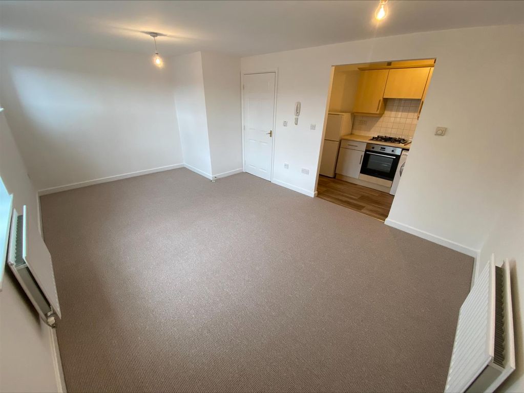 Property photo 3 of 11 2.Jpeg