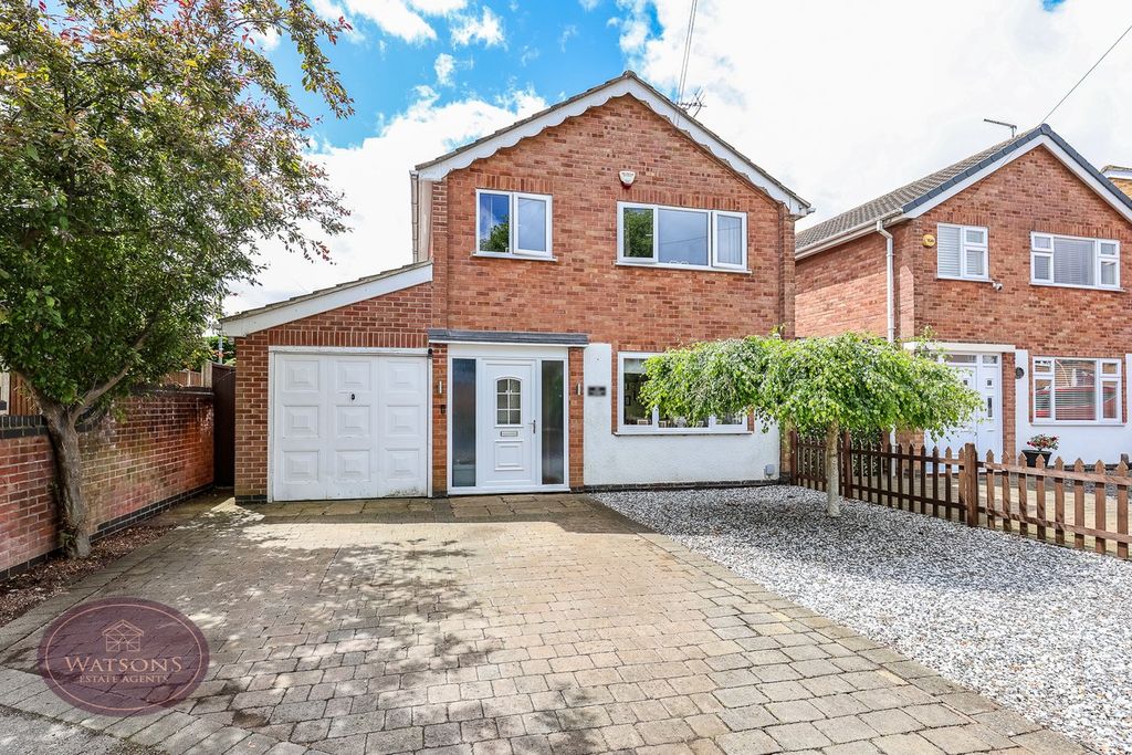 Property photo 1 of 27