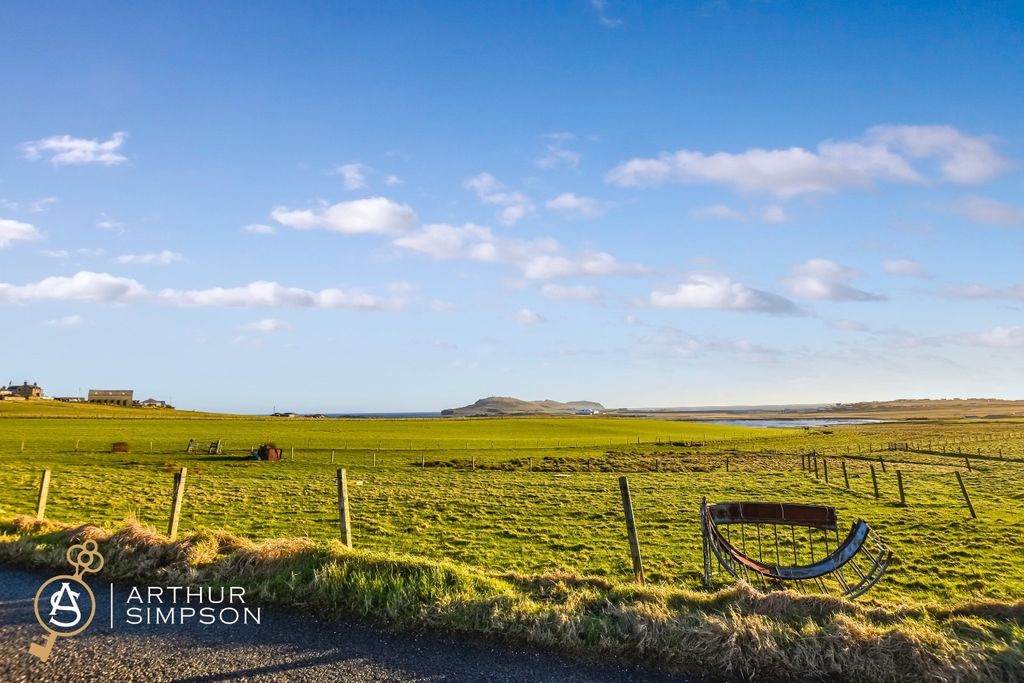 Property photo 2 of 5 5229841