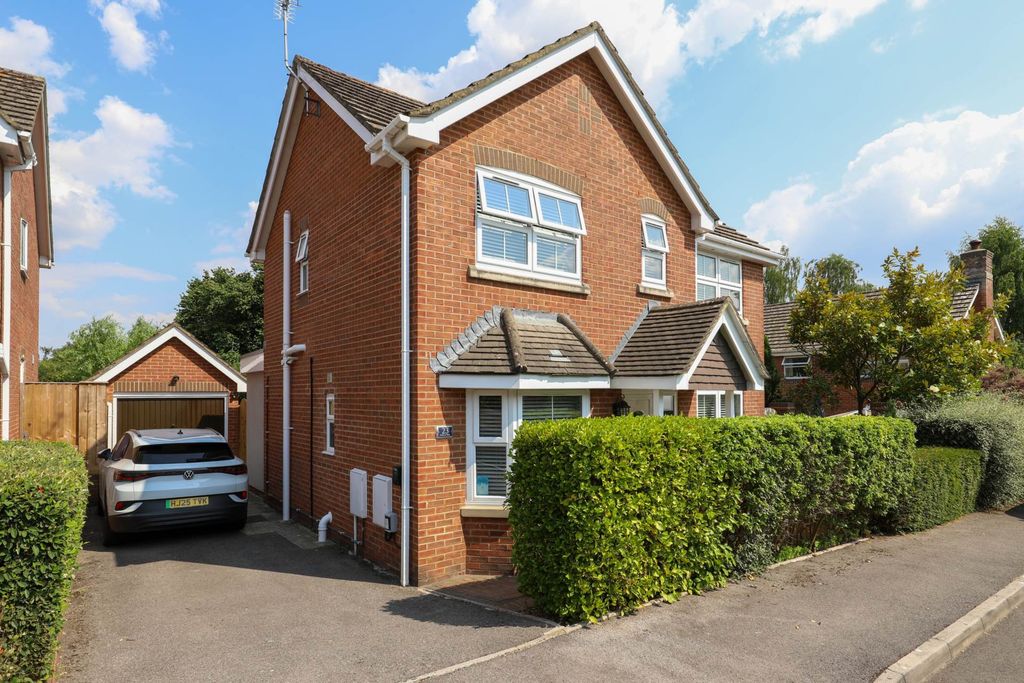 Property photo 1 of 33
