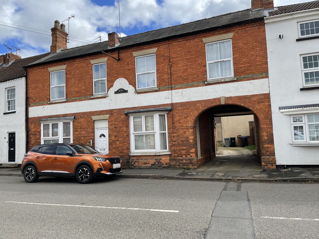 Property photo 1 of 7
