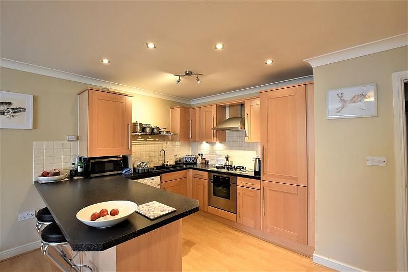Property photo 3 of 7 Kitchen