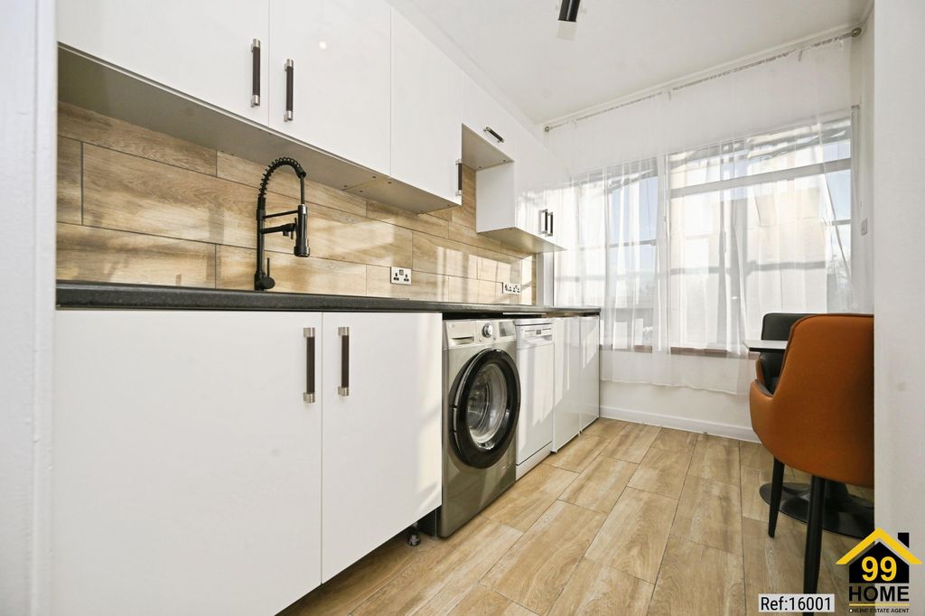 Property photo 3 of 20 Photo 2