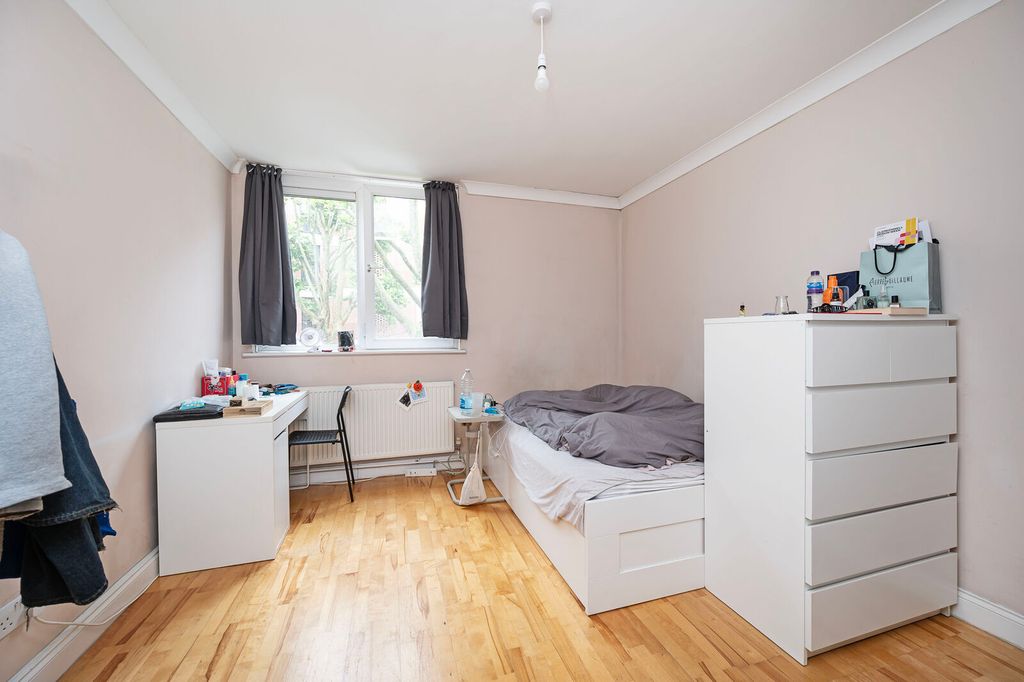 Property photo 3 of 5