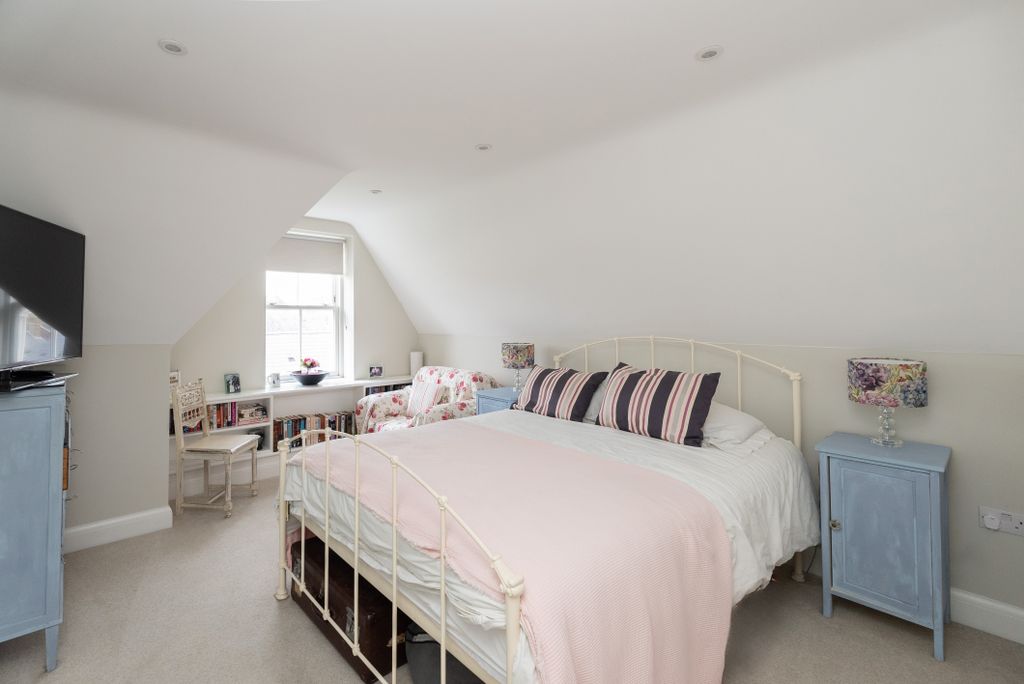 Additional image 11 of 5 bed semi-detached house for saleLonsdale Road, Dorking RH4