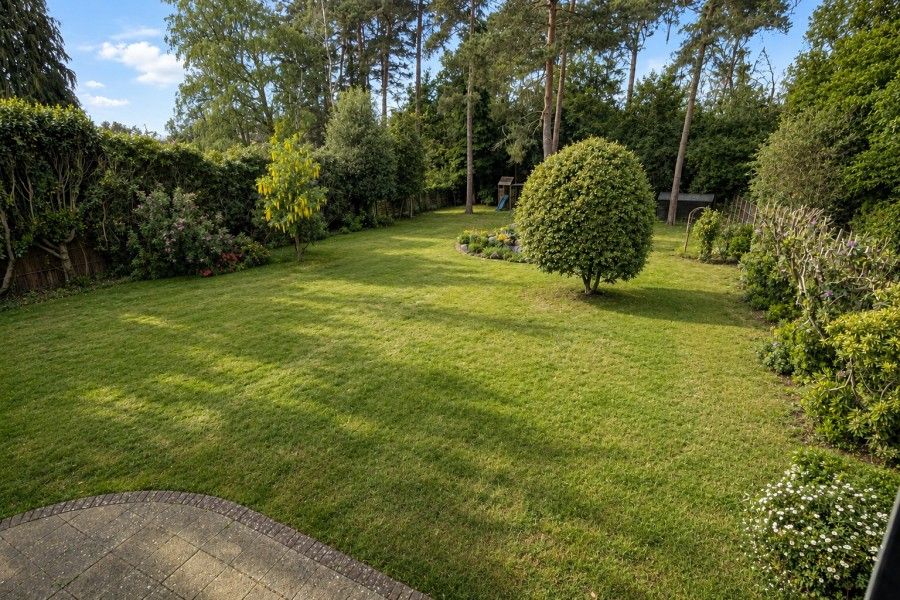 Property photo 2 of 23