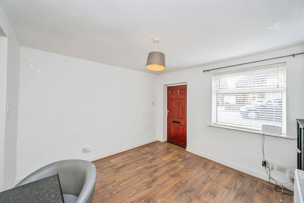 Property photo 3 of 20 Pbox-Img.Jpg