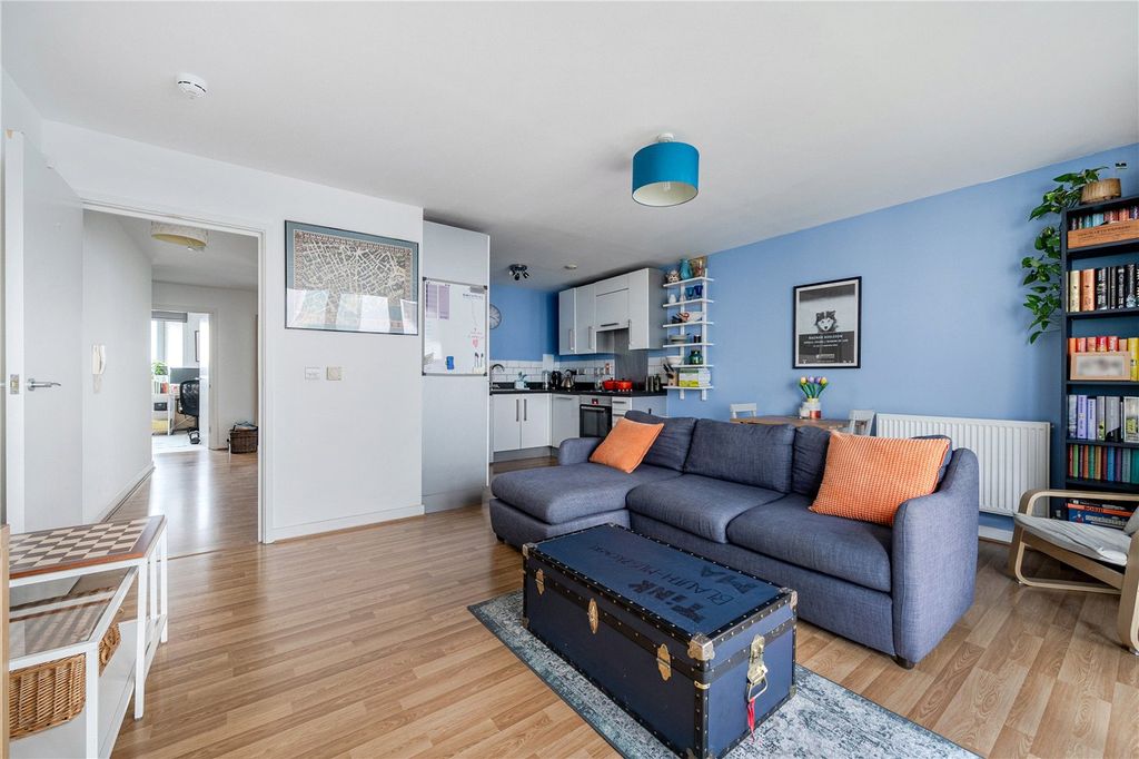 Property photo 1 of 18 Picture No. 14