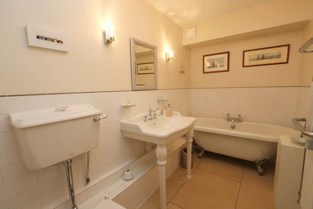 Additional image 14 of 2 bed flat for saleVictoria Road, Clevedon BS21