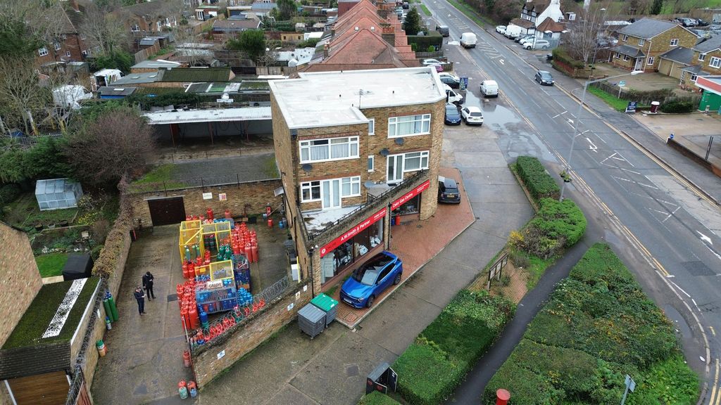 Property photo 2 of 4 Dji_0528.Jpg