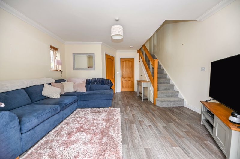 Property photo 3 of 9 Photo 1