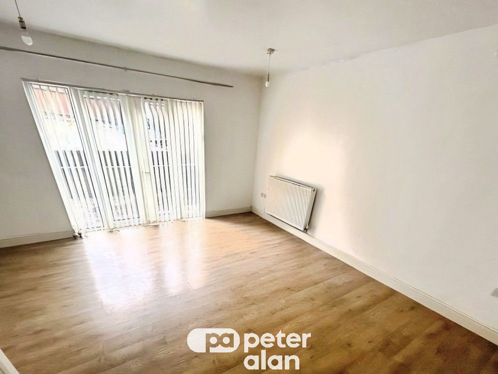 Property photo 3 of 11 Image