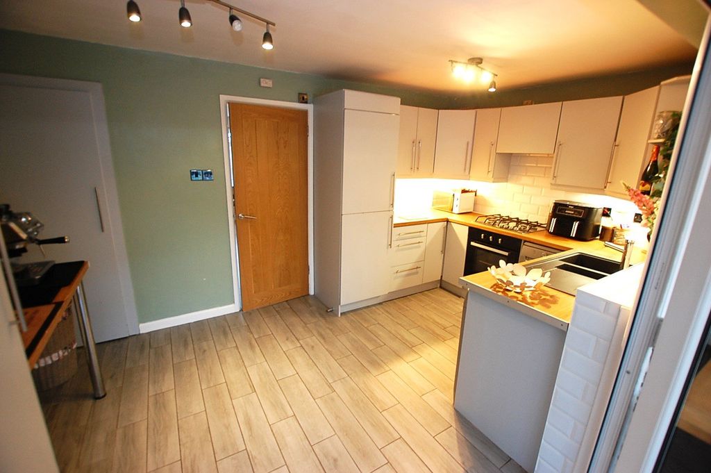 Property photo 2 of 17 Picture No. 09