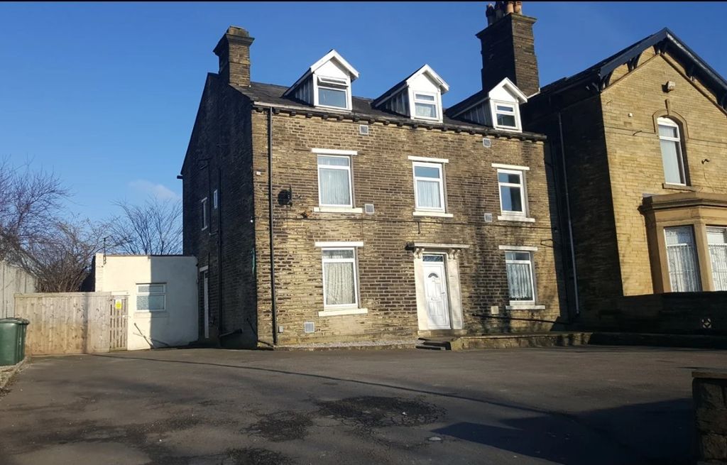 Property photo 3 of 5 Photo 2