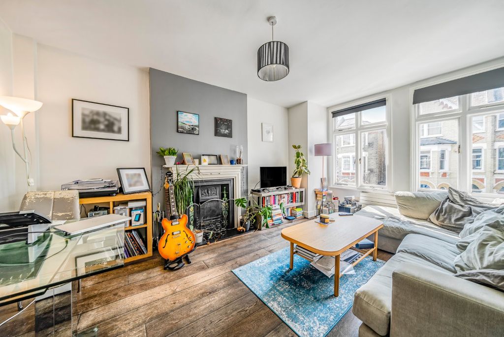 Property photo 2 of 16 Picture No. 03